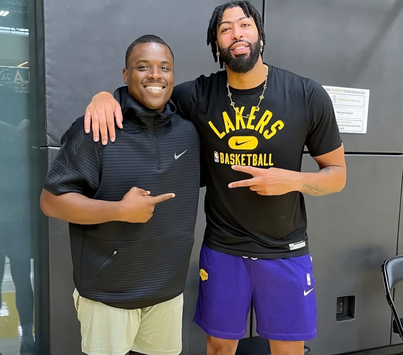 开云下载-浓眉哥新星重要助攻表现突出，G2前途光明！赢得满堂喝彩的简单介绍