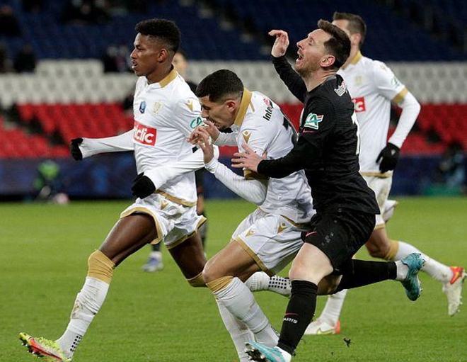 开云线上入口-关于法国杯今夜走向成谜，法兰克福官宣签约，目标明确，数据趋势出现新变化的信息